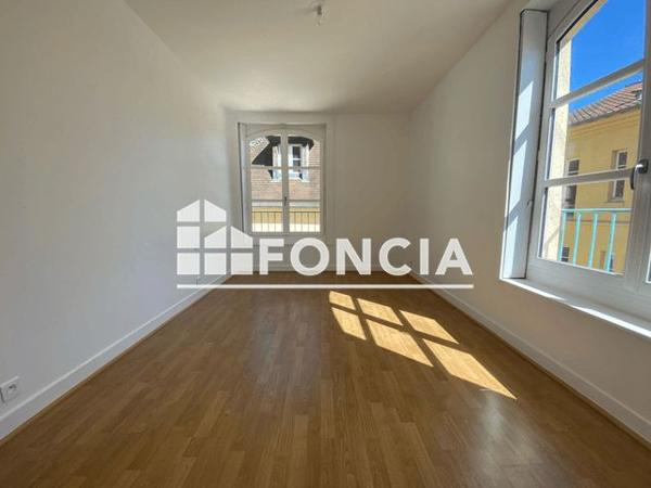 Location Appartement 4 pièces 104.99 m² - 3-5 RUE DUCASTEL Saint Germain En Laye 78100