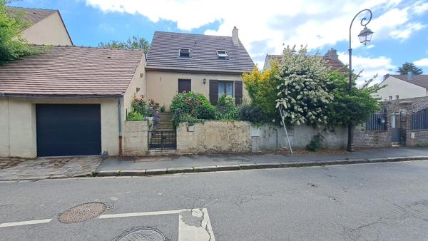 Maison traditionnelle 5 pièces à vendre à Belloy-en-France - 307 000 €