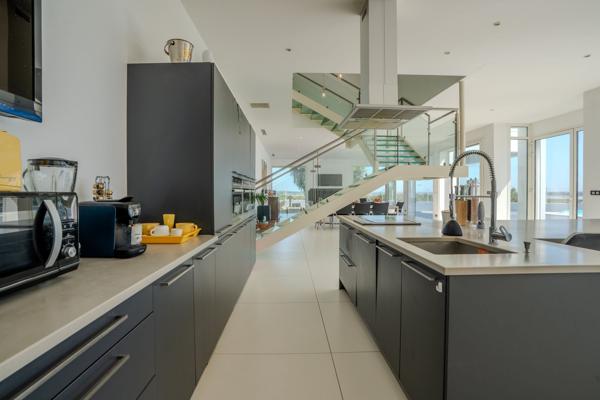 Vente Maison de luxe St Pierre La Mer 6 Pièces 372 m²