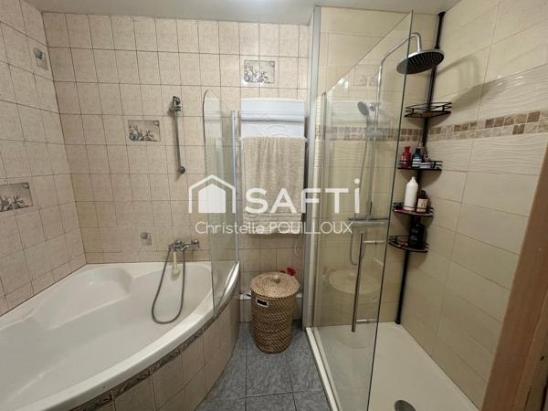 Maison plain pied rénovée, 3 chambres, jardin, garage