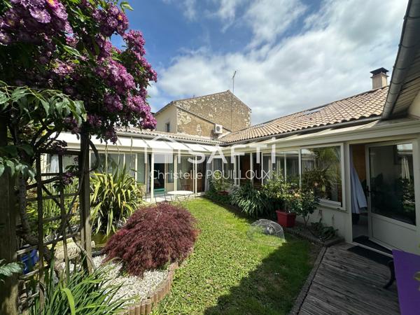 Maison plain pied rénovée, 3 chambres, jardin, garage