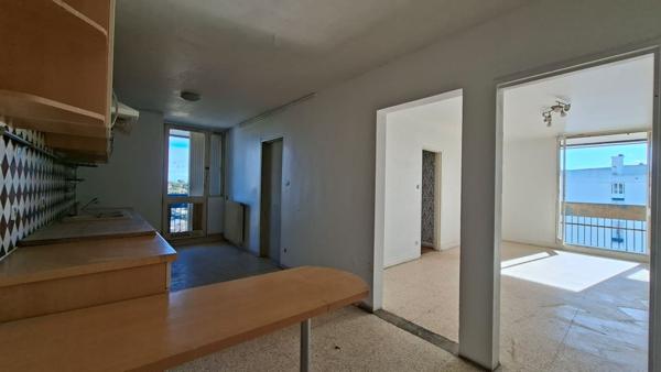 Terrasse + cave + appartement