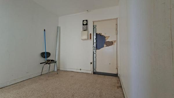 Terrasse + cave + appartement