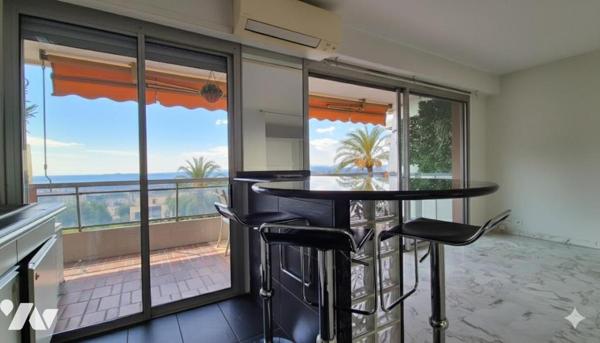 Les Belles Terres - Un studio de 36 m² avec une grande terrasse et une vue panoramique sur la mer !