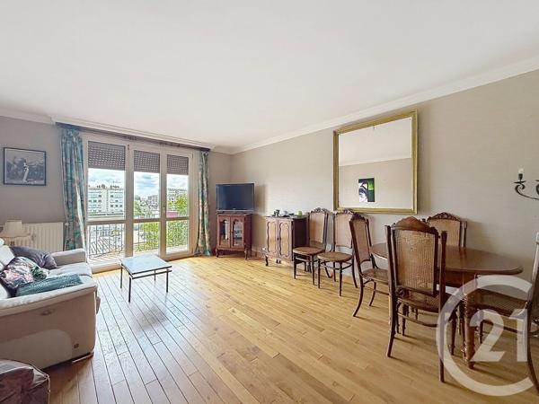 Appartement F3 à vendre  3 pièces - 71,60 m 2   TROYES  - 10