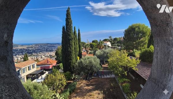 Nice – Colline de Pessicart, une propriété avec vue dégagée sur un terrain de 1 300 m².