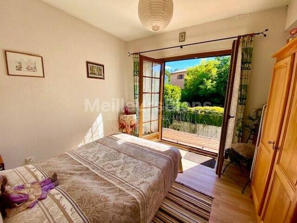 Auch - Vue dégagée pour ce spacieux T4 de 100m2 avec terrasse et garage