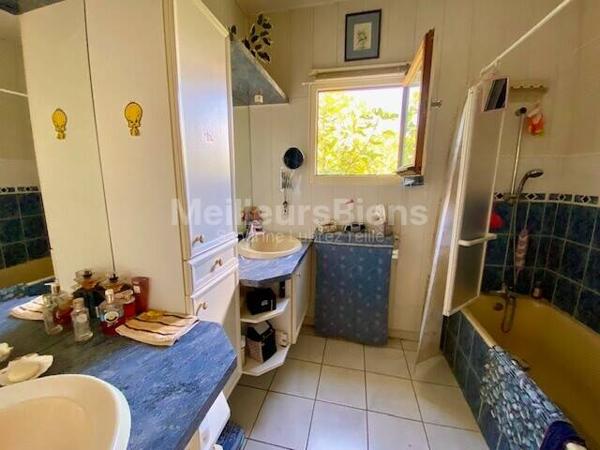 Auch - Vue dégagée pour ce spacieux T4 de 100m2 avec terrasse et garage