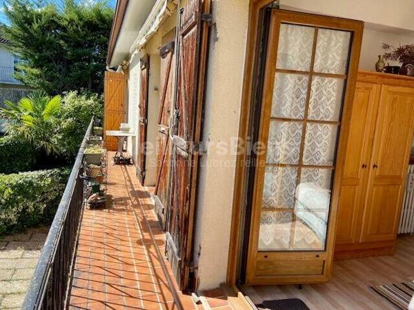 Auch - Vue dégagée pour ce spacieux T4 de 100m2 avec terrasse et garage