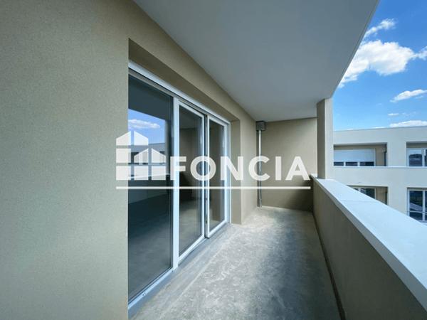 Location Appartement 3 pièces 68.53 m² - 51 RUE GEORGES CHARPAK Bezannes 51430