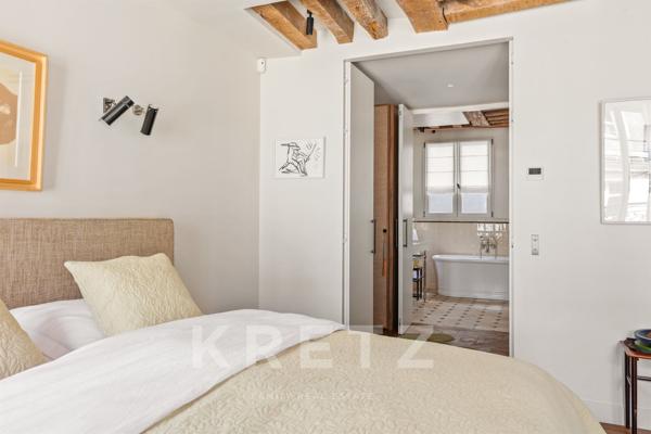 Appartement d'exception à l'angle de la rue du Bac et de la rue de Verneuil
