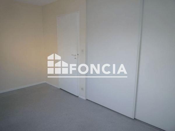 Location Studio 19.41 m² - 27 RUE MAXIME DUMOULIN Poitiers 86000