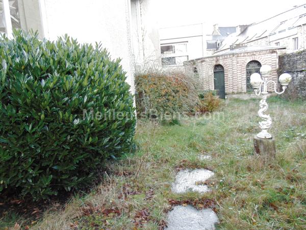 LOCAL COMMERCIAL A FORT POTENTIEL DE 780M2 DIVISIBLE!