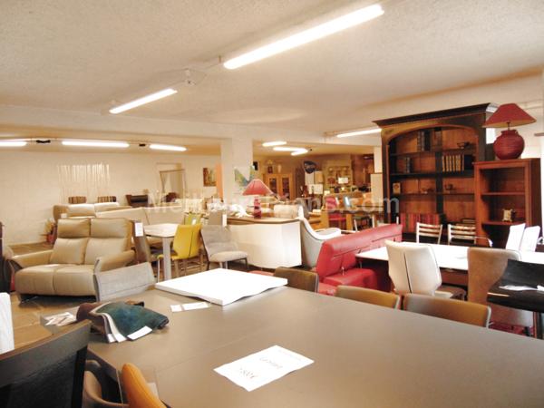 LOCAL COMMERCIAL A FORT POTENTIEL DE 780M2 DIVISIBLE!