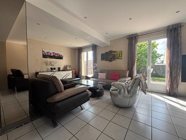 Maison Osny 6 pièce(s) 146 m2 €495 000 ** - Référence 11229