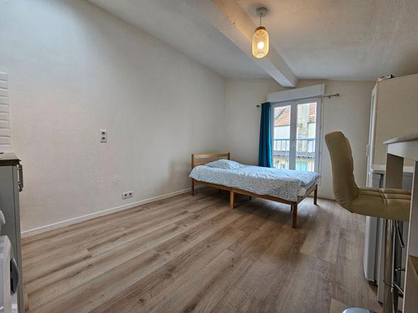 STUDIO MEUBLÉ 20m² + CAVE - JUZIERS