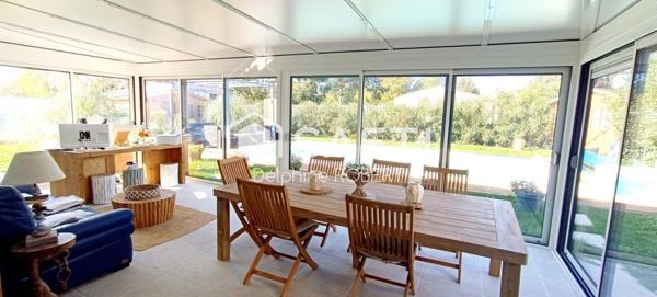 Maison plain-pied, 3 chambres, véranda, piscine