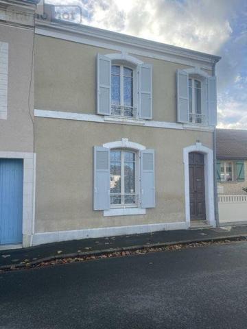 Maison à vendre à Le Grand-Lucé dans la Sarthe (72150), ref : 13816/1095   
CENTRE BOURG