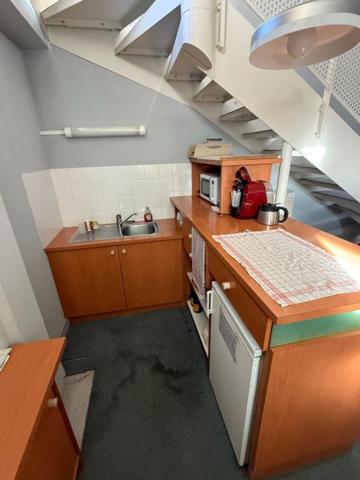 03400 YZEURE - BUREAUX  250 m²