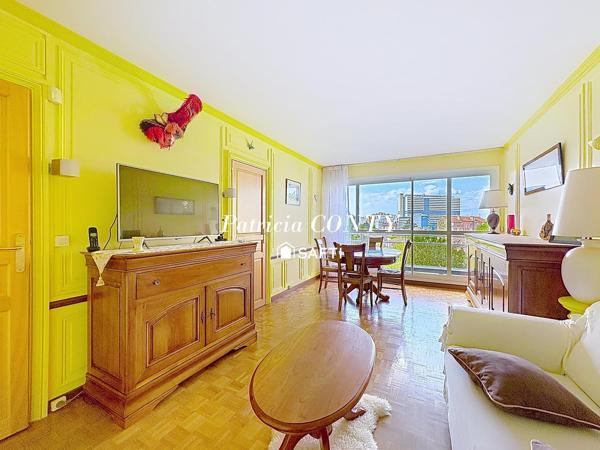 Appartement de 4 pièces entre métro et village