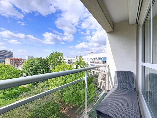 Appartement de 4 pièces entre métro et village