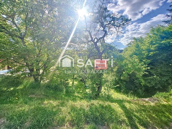 À VENDRE : Terrain constructible de 460m² à Maron?