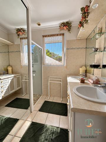 Maison familliale de 202 m2 sur 2226 m2 de terrain à Deux pas du centre-ville