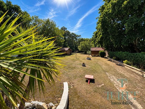 Maison familliale de 202 m2 sur 2226 m2 de terrain à Deux pas du centre-ville
