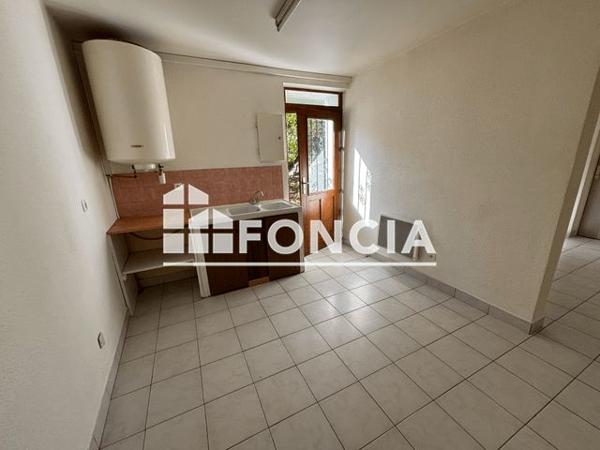 Location Studio 23.6 m² - 37 RUE DES BRANDONS Guilherand-granges 07500