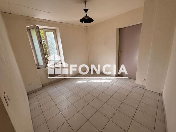 Location Studio 23.6 m² - 37 RUE DES BRANDONS Guilherand-granges 07500