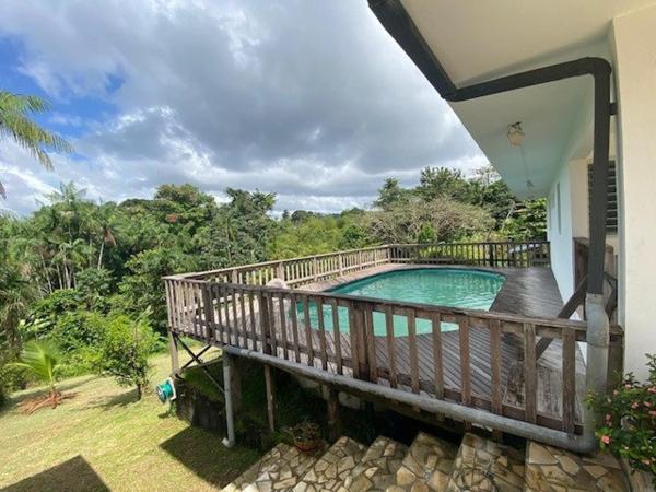 Gde Maison R+1 de 210m2 sur 13ares (piscine offerte)