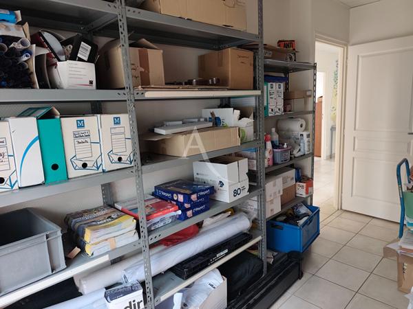 Local professionnel