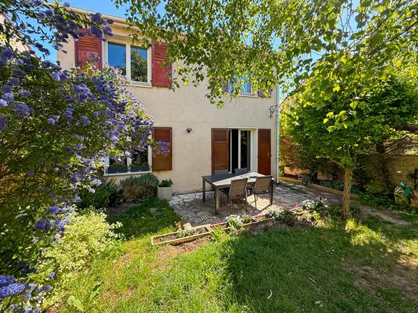 A vendre à Vauréal (dans quartier prisé) : Maison individuelle de 6 pièces