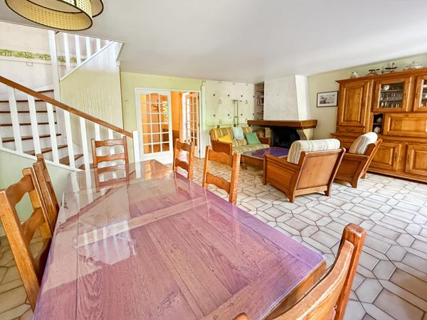 A vendre à Vauréal (dans quartier prisé) : Maison individuelle de 6 pièces