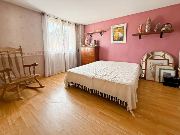 A vendre à Vauréal (dans quartier prisé) : Maison individuelle de 6 pièces