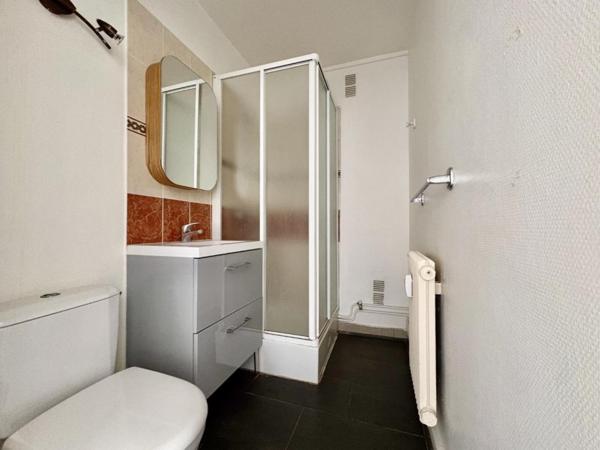 APPARTEMENT T BIS A LOUER A LE COTEAU - GARE