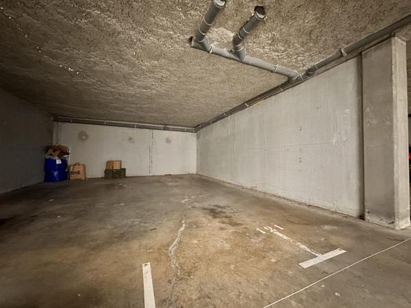Appartement T2 attique avec balcon et parking sécurisé