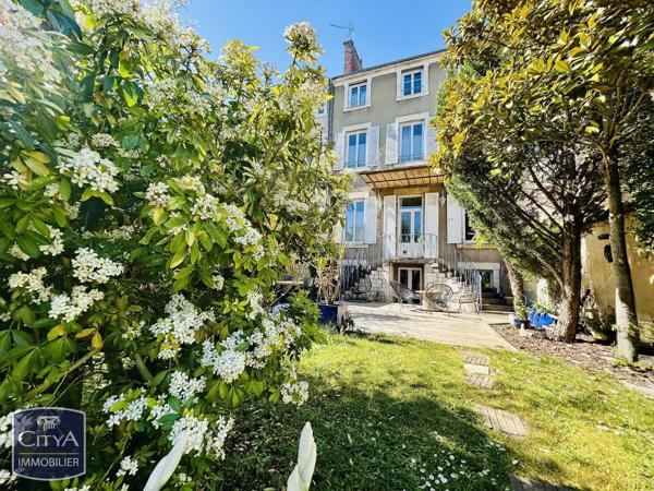 Maison à vendre 9 pièces 190m² Châteauroux (36000)