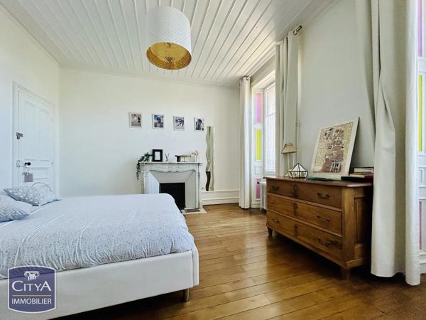 Maison à vendre 9 pièces 190m² Châteauroux (36000)