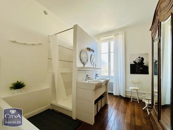 Maison à vendre 9 pièces 190m² Châteauroux (36000)