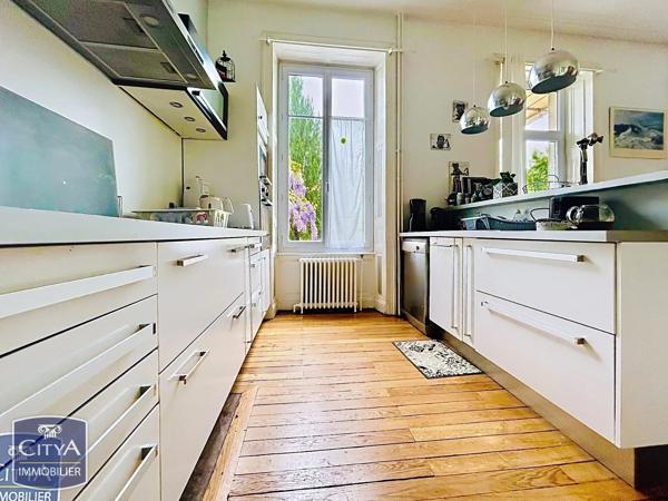 Maison à vendre 9 pièces 190m² Châteauroux (36000)