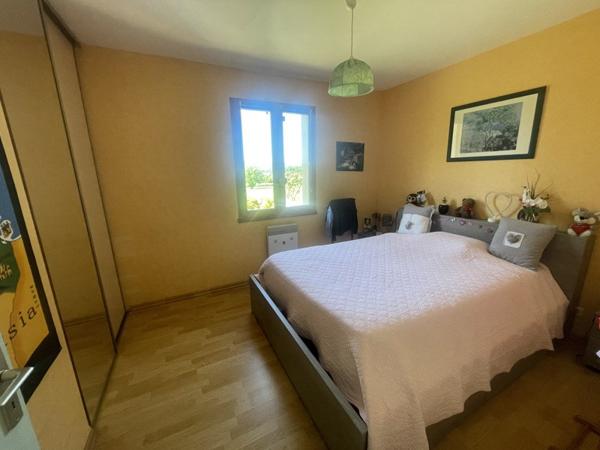 Maison à vendre 265 500 € Puybrun 5 p 90 m² DPE D