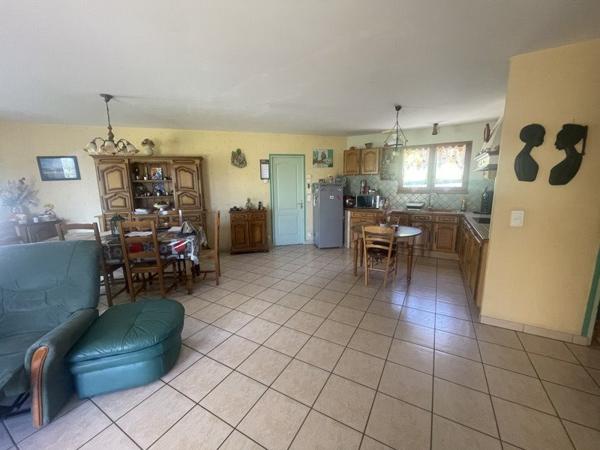 Maison à vendre 265 500 € Puybrun 5 p 90 m² DPE D