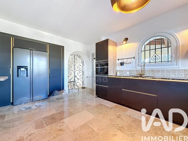 Maison à vendre 7 pièces 251 m² Peymeinade