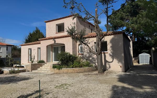 Maison à vendre    4 pièces •  Sainte-Marie