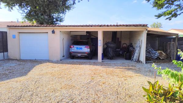 Plain pied de 3 chambres sur terrain de 1 400 m²