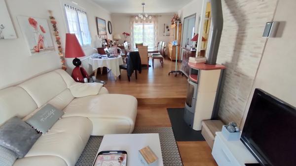 Plain pied de 3 chambres sur terrain de 1 400 m²