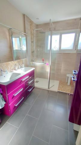 Plain pied de 3 chambres sur terrain de 1 400 m²