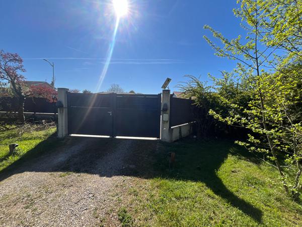 Terrain de 566 m² environ en plein coeur de la commune de Thil