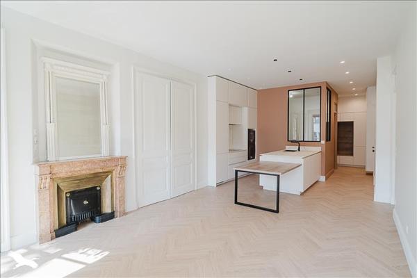 Appartement à vendre |  Lyon 07 |  3 pièces | 86,7 m²